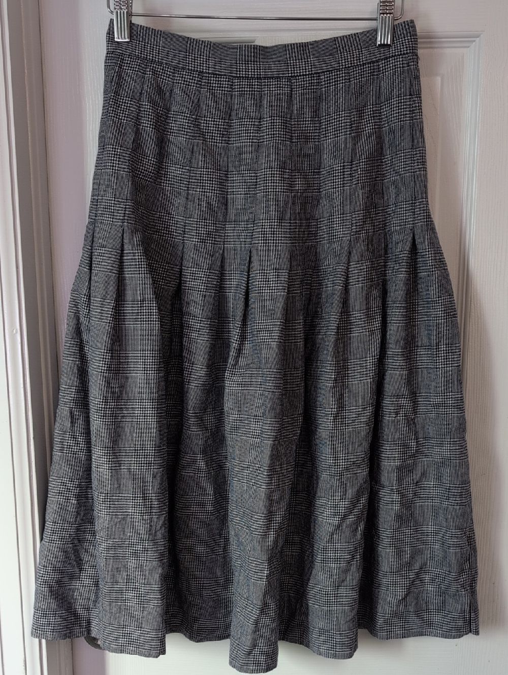Talbots Vintage 100% Wool Gray Plaid A-Line Skirt